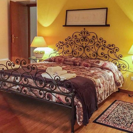 Moro Dal Castel - Appartamento Al Castel Кастельнуово-дель-Гарда Экстерьер фото