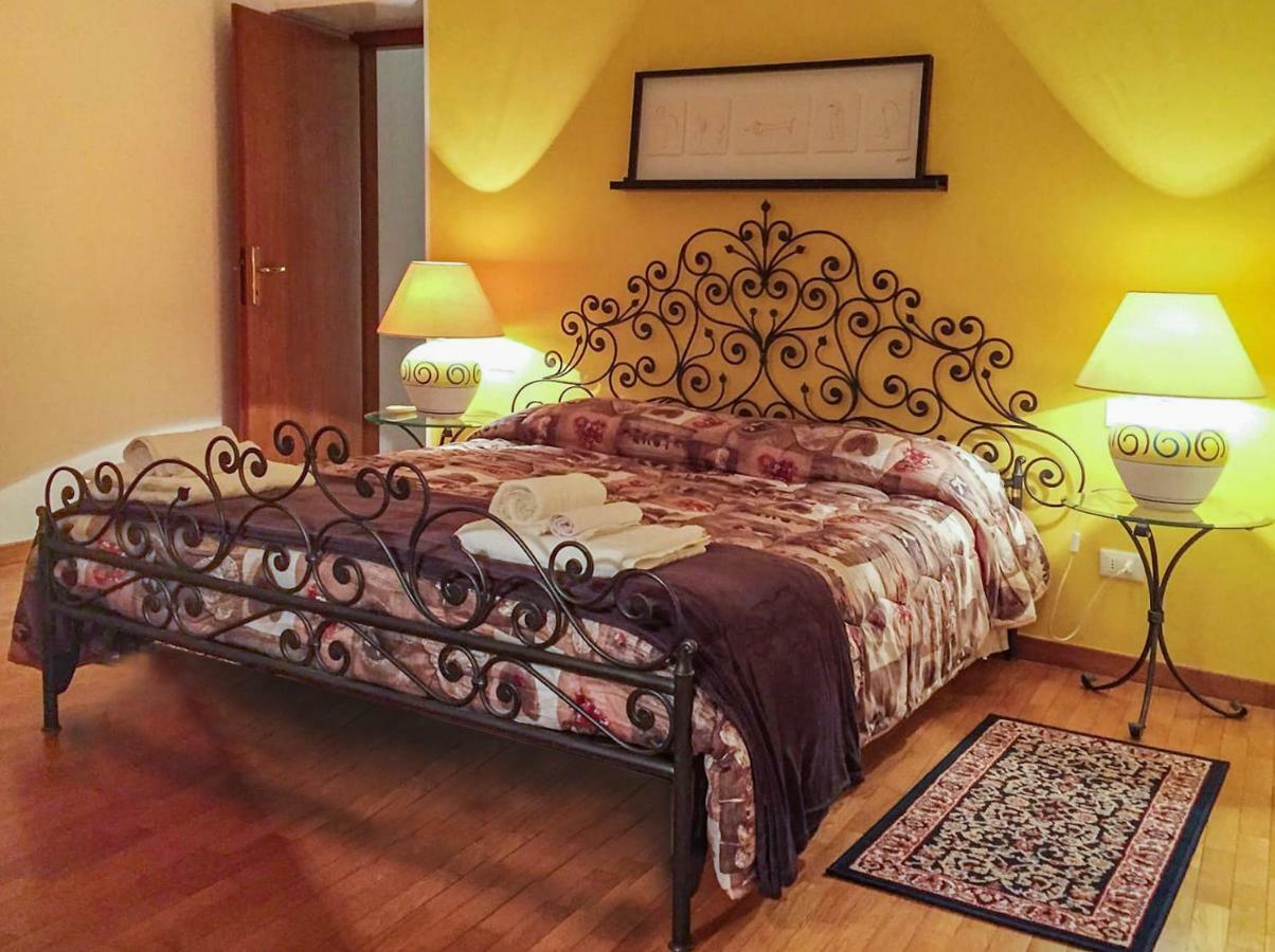 Moro Dal Castel - Appartamento Al Castel Кастельнуово-дель-Гарда Экстерьер фото